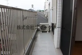ホワイトステージ【2階】の内装