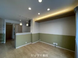 ウエストコートフェリーチェI【1階】の居間