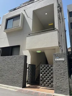 楓タウンハウス【4階】の外観