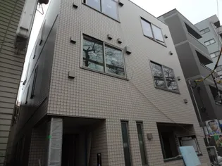 Cube【2階】の外観