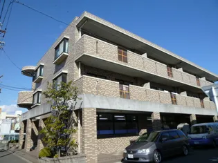 ジュネス平出【3階】の外観