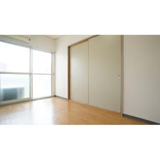 マンションギャラクシー【2階】の居間