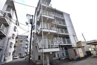 エトワール矢城A棟【1階】の外観