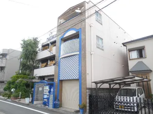 ラ・サルビア桜塚【1階】の外観