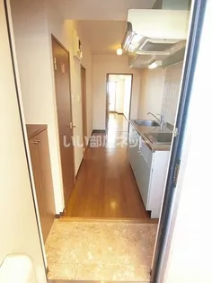 ブロッサムガーデン利平治【5階】の玄関