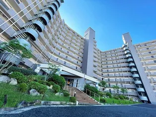 クレスト草津【9階】の外観