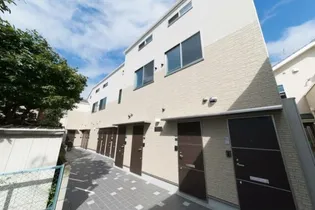 SARETEFELICI田園調布の画像