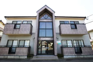 ロイヤルウッド【1階】の外観