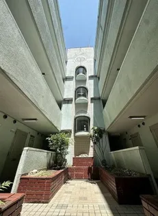 メゾン・ド・エルヴェ【2階】の地図