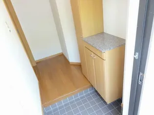 グレースコートIIIの玄関