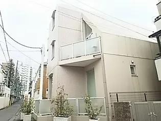 パラドール新宿【2階】の外観