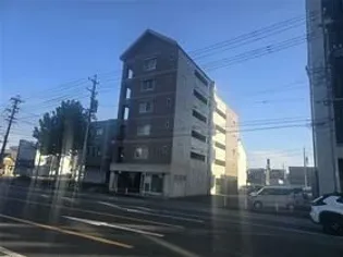 I S COURTの画像
