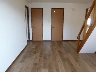 メゾン千夢【3階】の居間