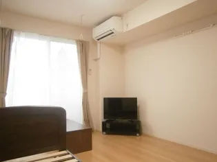 コスモポリタン【1階】の居間