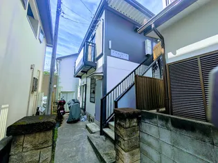 神奈川県横浜市保土ヶ谷区東川島町【アパート】の外観