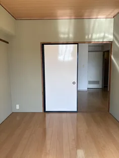 サンパレス心彰【5階】の居間