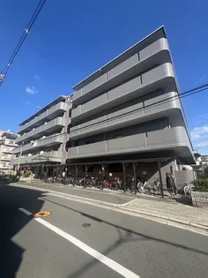 フローレンス吉田【5階】の外観