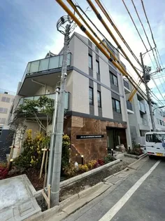 アルカンシエル新宿大京町【1階】の外観