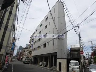 小阪本町ロイヤルハイツ【1階】の外観