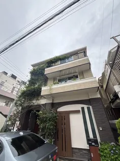 東京都新宿区若葉3【一戸建】の外観