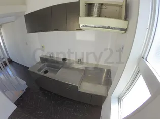 クレスト甲東園A棟のキッチン