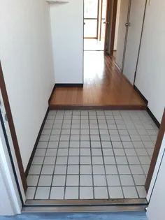 イーストハイツ(一宮)【2階】の玄関