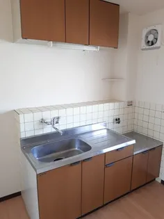 イーストハイツ(一宮)【2階】のキッチン