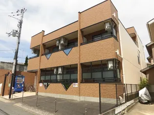 プリマード御陵【3階】の外観