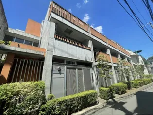 東京都新宿区須賀町【マンション】の外観