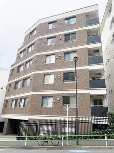 東京都港区赤坂6【マンション】の外観
