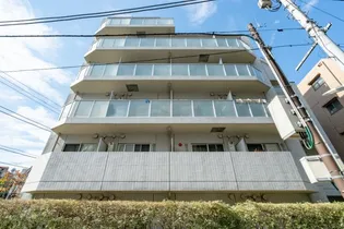 東京都新宿区西新宿4【マンション】の外観