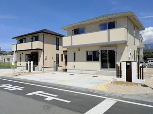 山梨県甲府市上石田4【一戸建】の外観