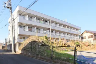 東京都日野市西平山4【マンション】の外観