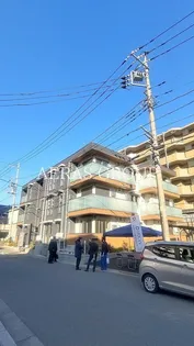 プラウドコートの画像