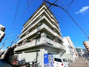 アデスト五条【3階】の外観