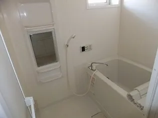 シャルムガーデンE【1階】の風呂