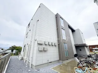 フォーシーズン【3階】の外観