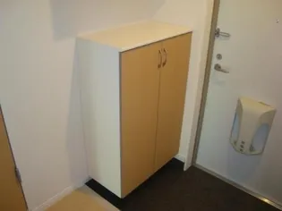 フォレスト本郷【2階】の玄関