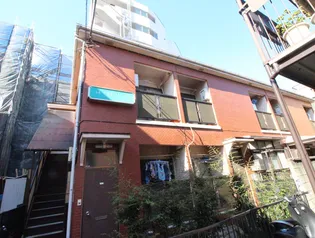 はぴねす関【2階】の外観