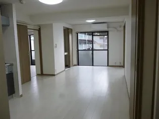 グランベールユーアイ【4階】の外観