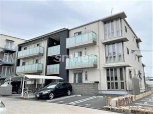 プリティーウーマン A棟【3階】の外観