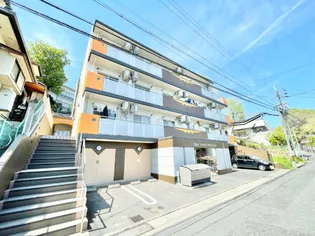 ドール塩釜口【3階】の外観