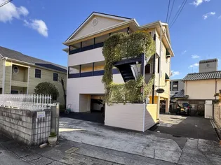 プティ・オーベルニュ【3階】の外観