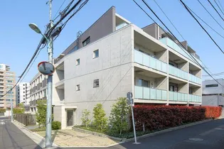 東京都渋谷区神宮前3【マンション】の外観