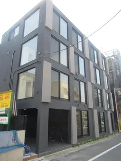 trias196【2階】の外観