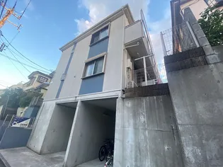 神奈川県横浜市港北区樽町1【アパート】の外観