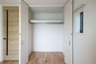 SH・Morgenrot~モルゲンロート~【1階】の内装