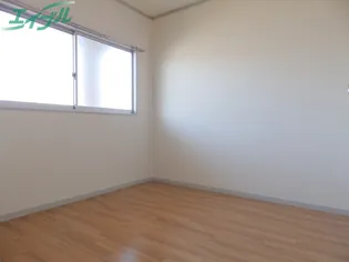 ノーブルタウン【2階】の内装