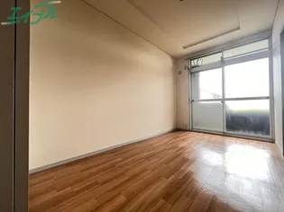 ノーブルタウン【2階】の居間