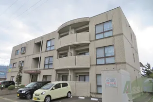 プロヴァンスK【2階】の外観